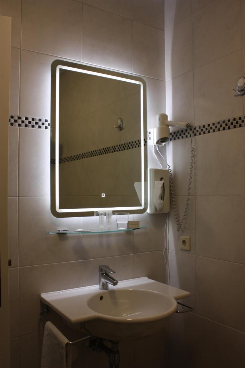 Hotel De Hoefpoort Gemert ภายนอก รูปภาพ